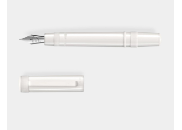 Perfecta Powder White Resin Fountain Pen
