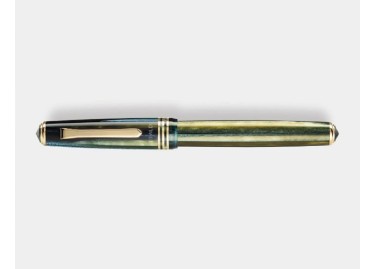 N60 Duotone Pearlised Resin Fountain Pen 2