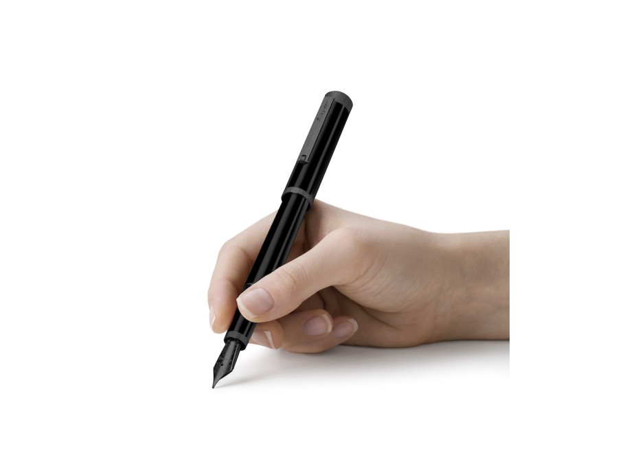 Montegrappa Zero Ultra Black IP, Plumín Acero Inoxidable Estilográfica