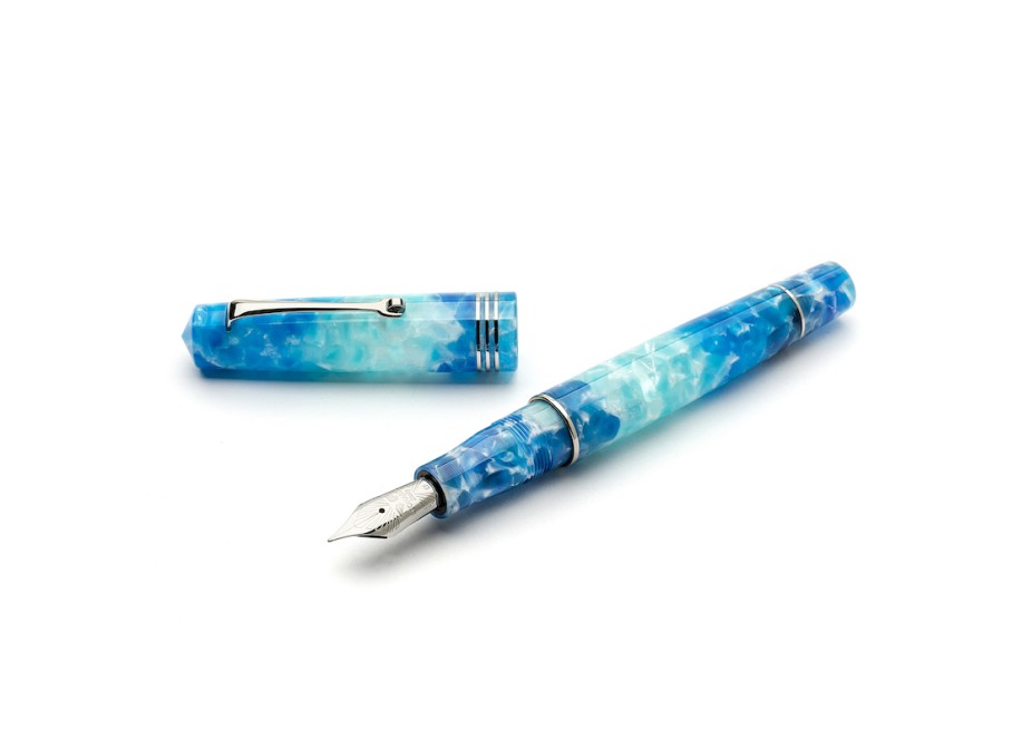 Momento Zero Blue Aloha Fountain Pen