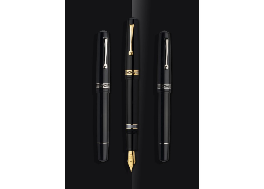 Leonardo Officina Italiana Momento Magico Glossy Black Silver Fountain Pen Fontana Penna fontanapenna.com