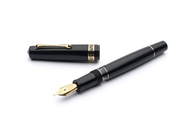 Leonardo Officina Italiana Momento Magico Glossy Black Gold Fountain Pen Fontana Penna fontanapenna.com