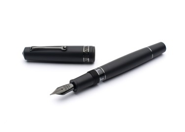 Leonardo Officina Italiana Momento Magico Matte Black Ruthenium Fountain Pen Fontana Penna fontanapenna.com