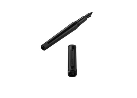 Montegrappa QUATTRO Ultra - Black Fountain Pen Fontana Penna fontanapenna.com