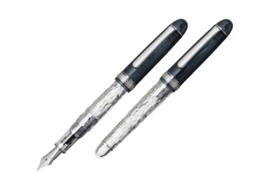 3776 CENTURY Fuji Series Fuji Unkei “Uroko-Gumo” Fontana Penna fontanapenna.com