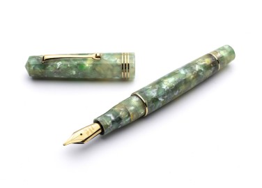 Leonardo Officina Italiana Momento Zero Giada Fountain Pen Fontana Penna fontanapenna.com