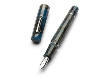 Leonardo Officina Italiana Dodici - Magmatica ST Fountain Pen Fontana Penna fontanapenna.com