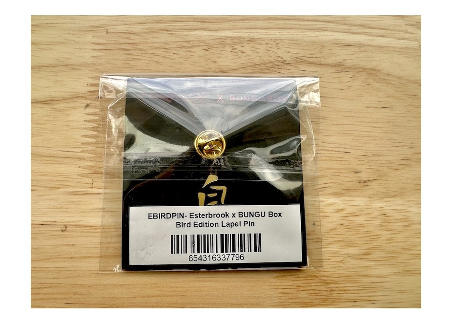 Esterbrook x BUNGUBOX Kingfisher Edition Lapel Pin Fontana Penna