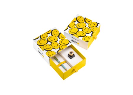 Montegrappa Smiley® Heritage Collection Get Happy! Fountain Pen Fontana Penna fontanapenna.com