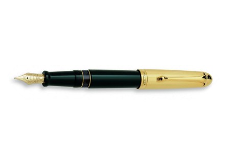 88 Black & Gold Fountain Pen